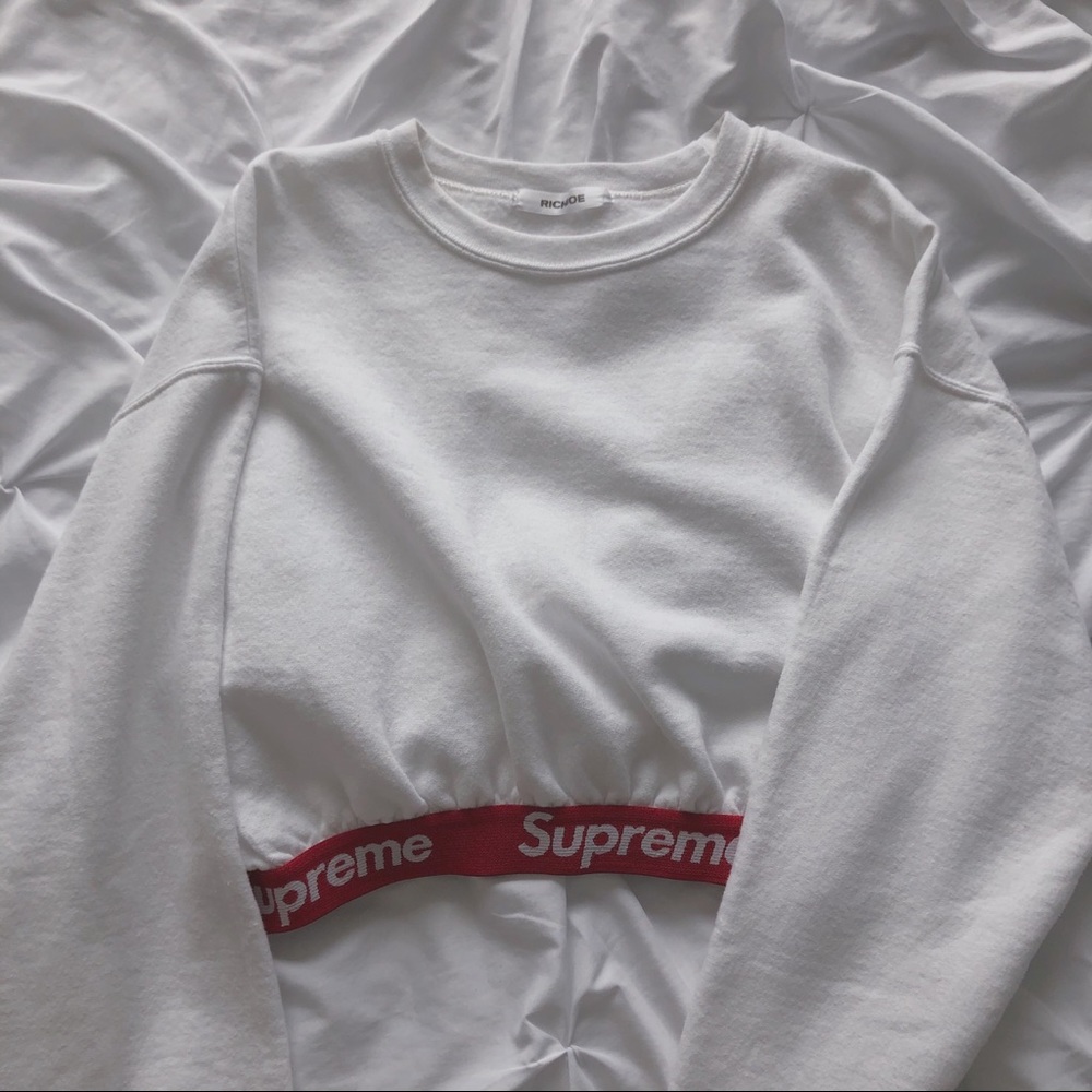 Supreme Cropped Sweatshirt
